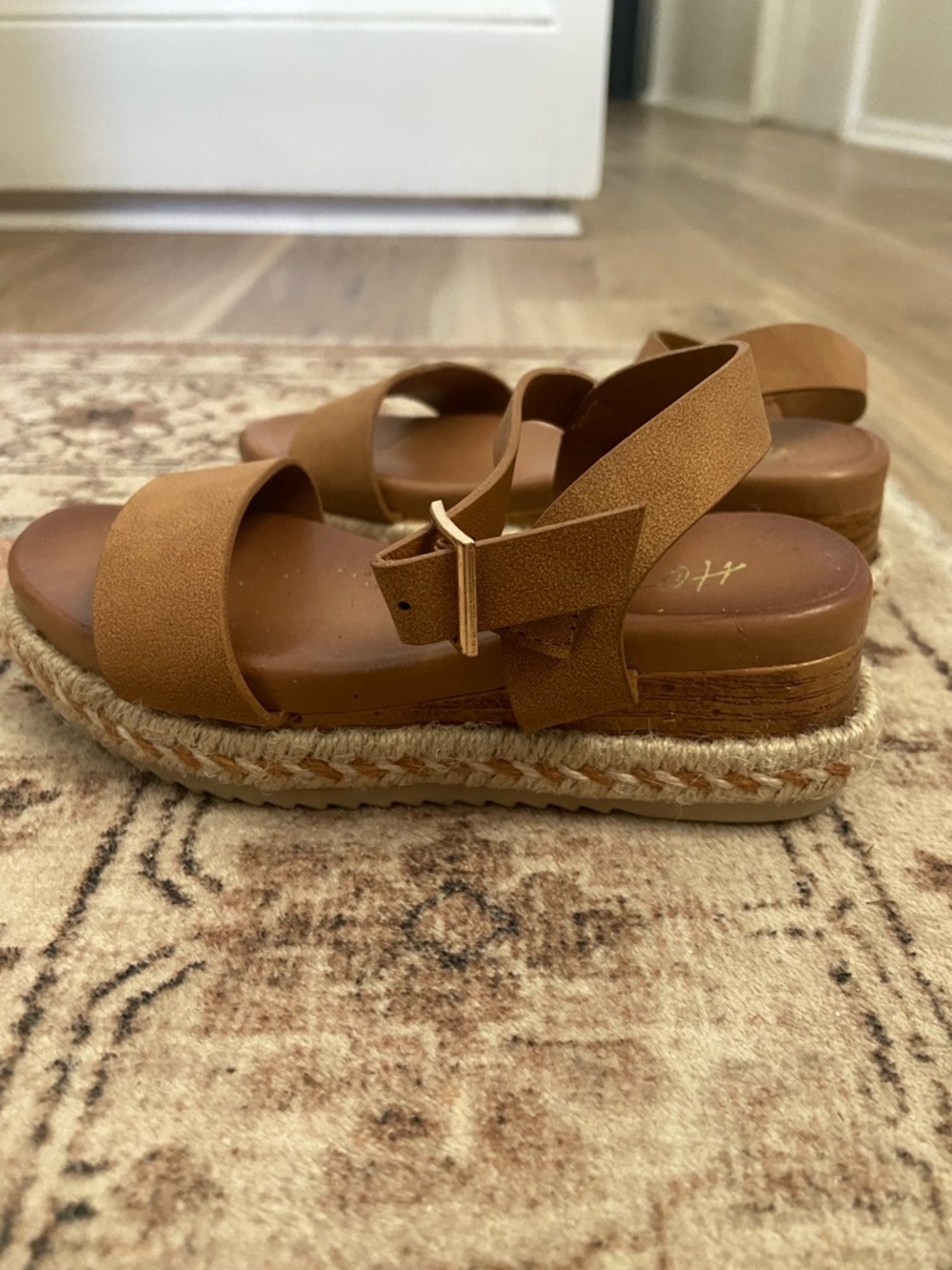 Girls platform sandals